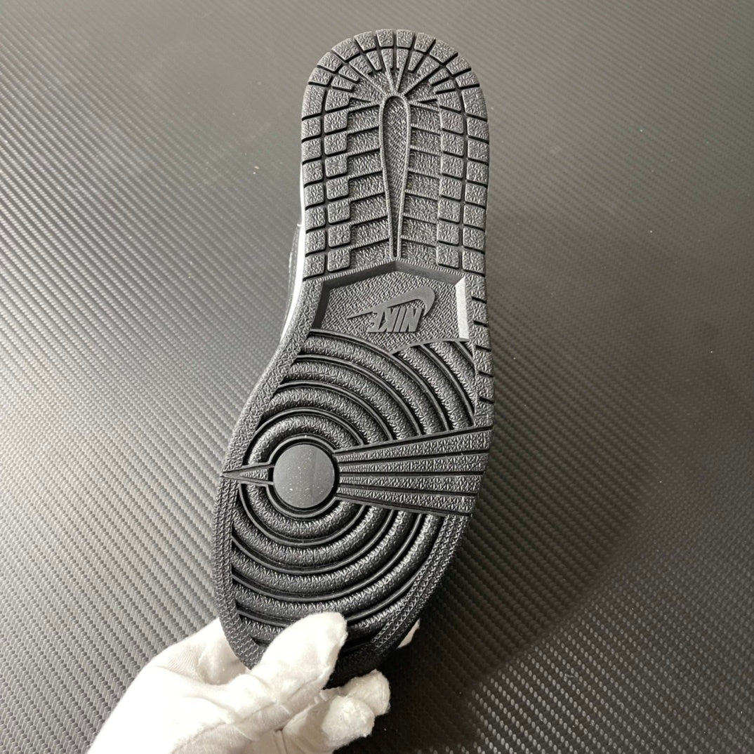 Jordan 1 low Cinza e Preto