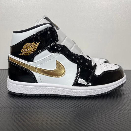 Jordan 1 Preto e Dourado