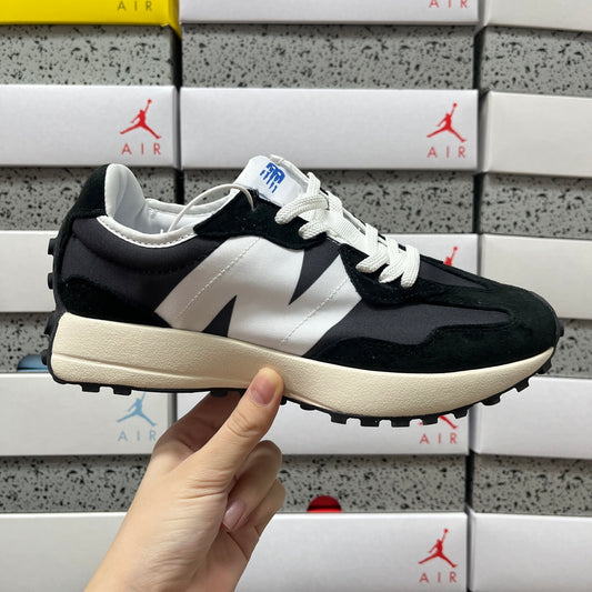 New Balance 327 Preto