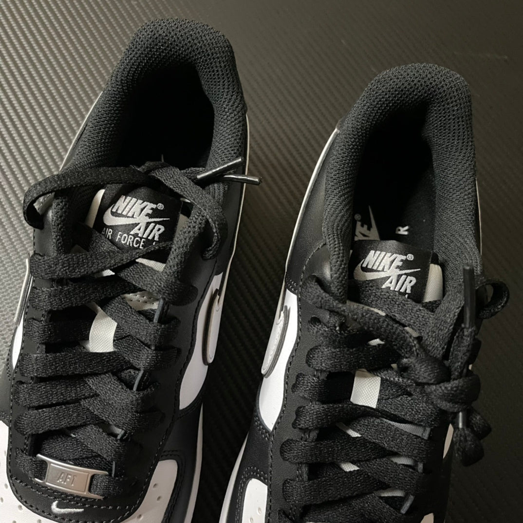 Nike Air Force 1  Panda